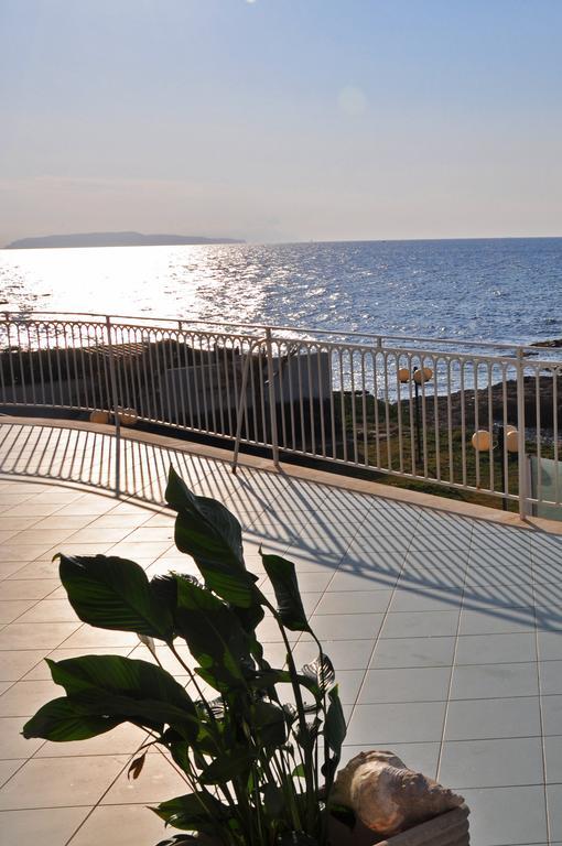L'Approdo Di Angelino Hotel Pizzolungo Luaran gambar