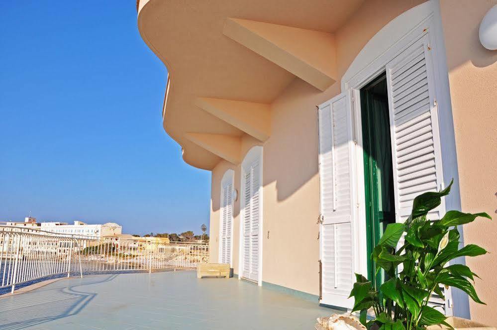 L'Approdo Di Angelino Hotel Pizzolungo Luaran gambar
